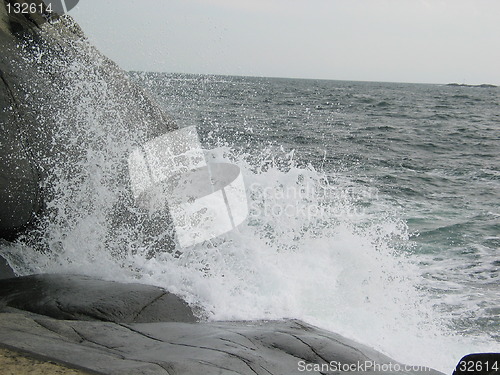 Image of Breaking waves