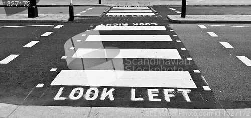 Image of Look Left sign