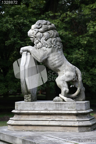 Image of Lion sculpture