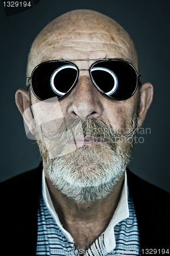 Image of old man sunglasses