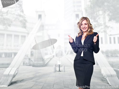 Image of businesswoman