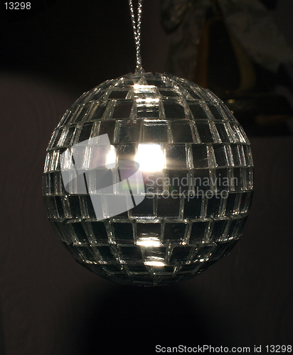 Image of mirror ball