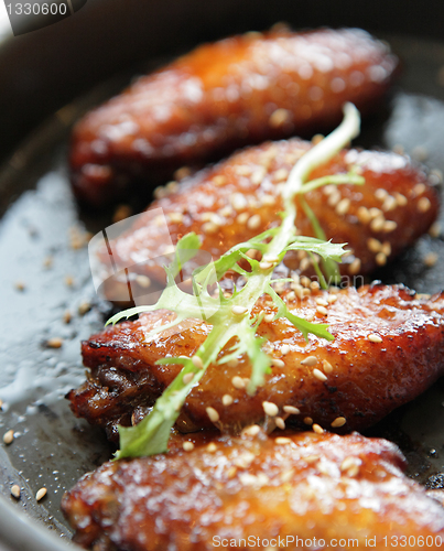 Image of roasted chicken wings