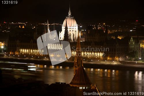 Image of parliament building at night in Budapest, Hungary