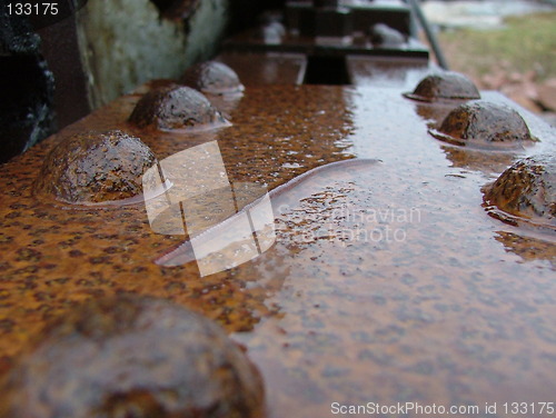 Image of Earthworm and machine