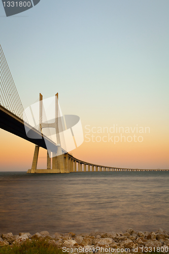 Image of Vasco da Gama bridge.
