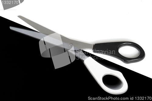 Image of scissors in black and white