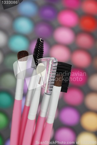 Image of make-up brushes