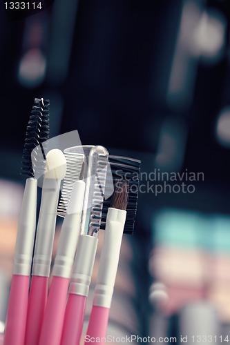 Image of make-up brushes