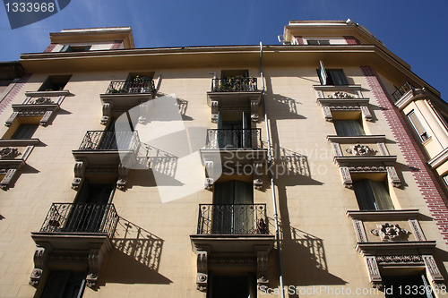 Image of Madrid apartment building