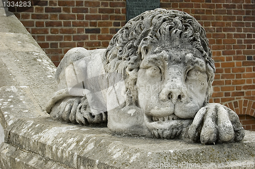 Image of A lion statue