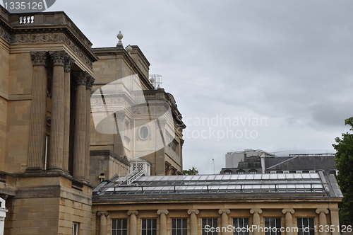 Image of Buckingham Palace in London