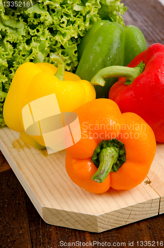 Image of Peppers and lettuce