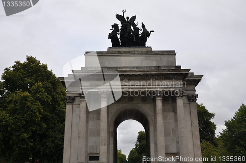 Image of Wellington Arch in London