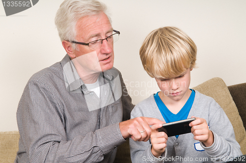 Image of Learning to use a smartphone