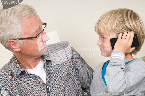 Image of Learning to use a smartphone