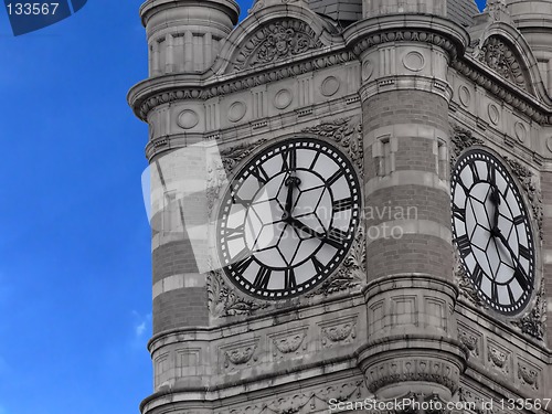 Image of Star clock on a tower