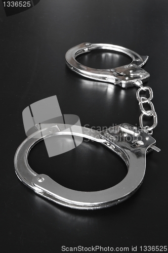 Image of handcuffs