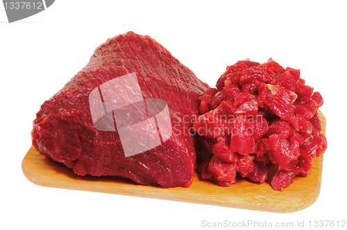 Image of The whole piece and sliced beef