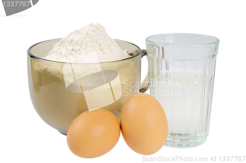 Image of Flour, water and eggs.