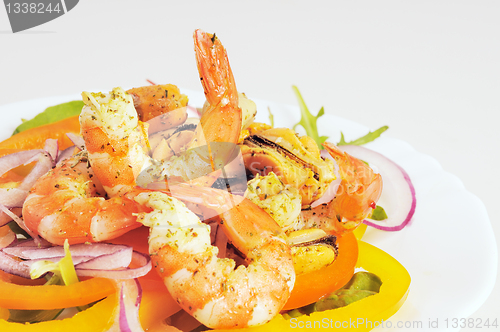 Image of Salad with shrimp, mussels, bell peppers