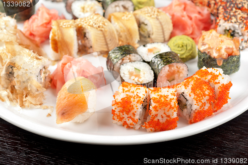 Image of sushi set