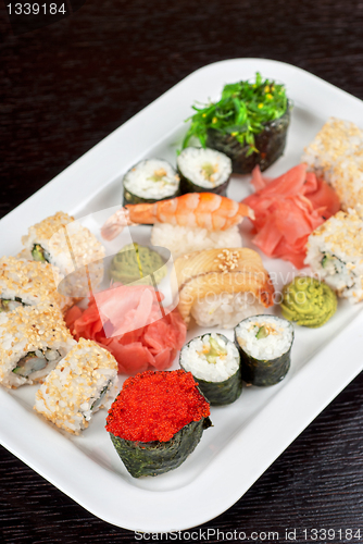 Image of sushi set