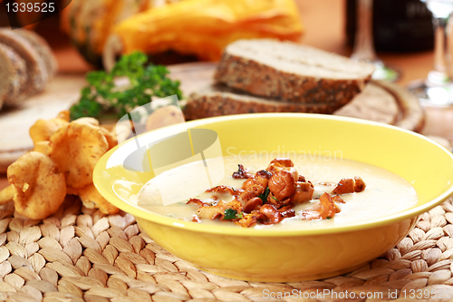 Image of Cream of chanterelle mushroom soup