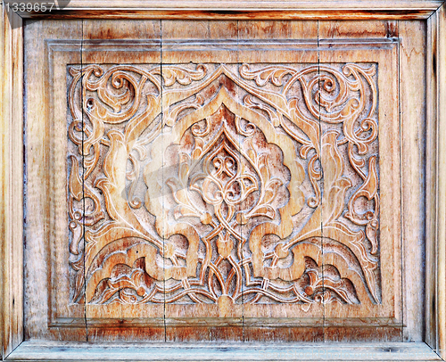 Image of Traditional ornament on wood products