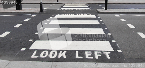 Image of Look Left sign