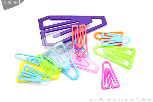 Image of Colorful paper-clips 