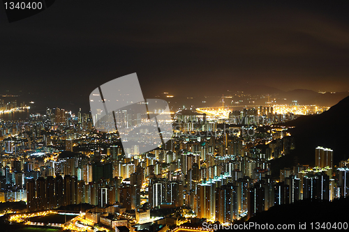 Image of Hong Kong with crowded buildings at night