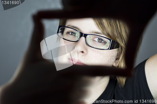 Image of teenager girl