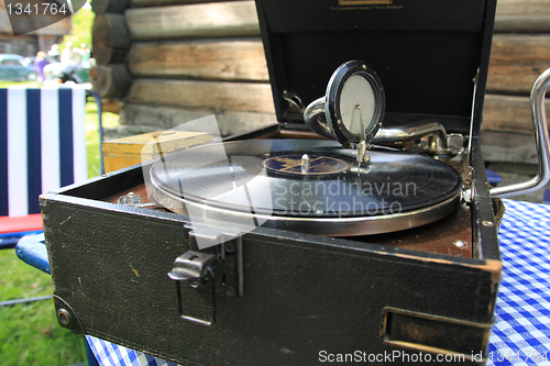 Image of Old gramophone.