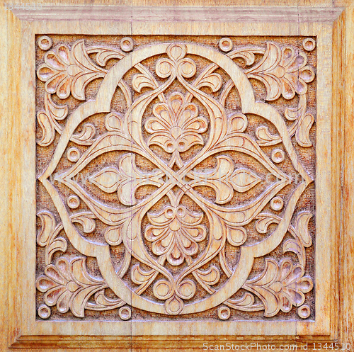 Image of Traditional ornament on wood products