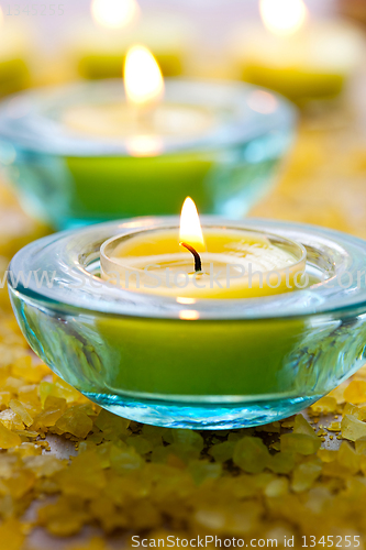 Image of Candles with bath salt