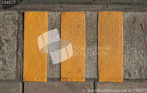 Image of Yellow stripes