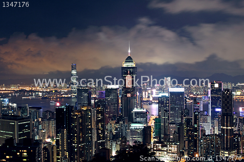 Image of Hong Kong at night 