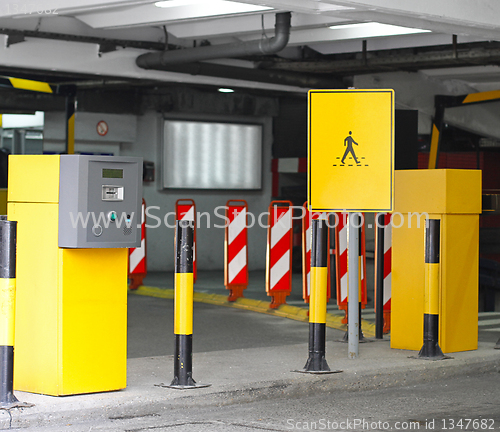Image of Garage parking