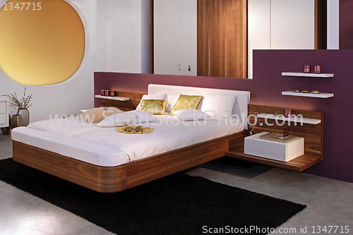 Image of Modern bedroom