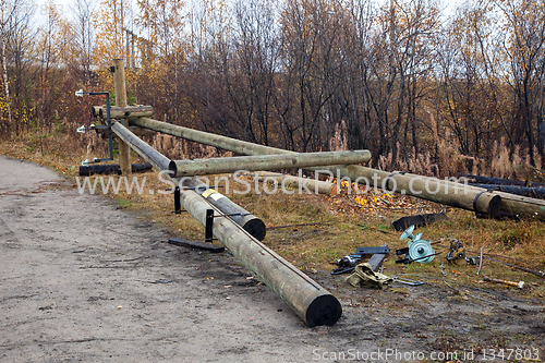 Image of Reliance power line lying on the ground