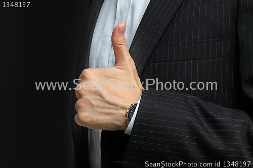 Image of hands make thumbs up