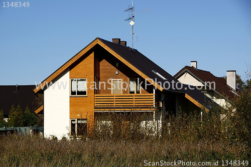 Image of House and sky