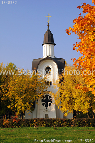 Image of White Chapel in the Fall