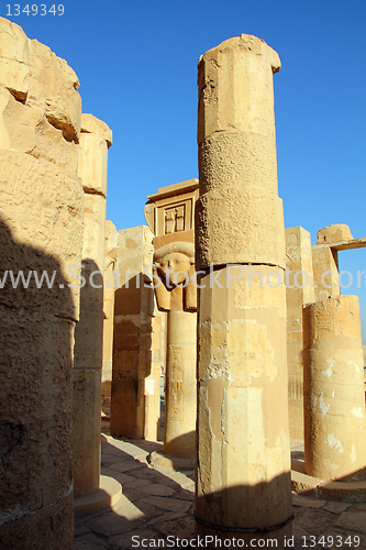 Image of temple of Hatshepsut in Luxor Egypt