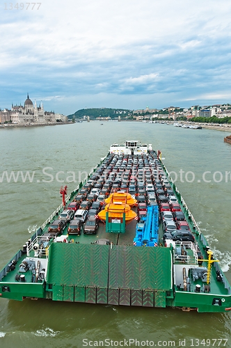 Image of Tanker with a lot of cars carried to the market