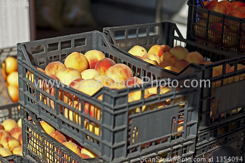 Image of Peaches in the crates