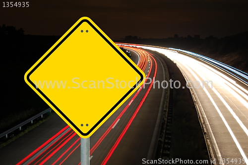 Image of yellow sign blank and empty