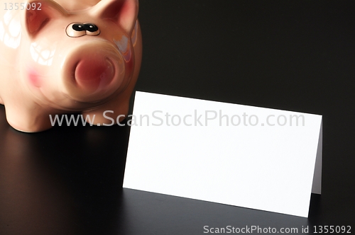 Image of piggy bank and copyspace