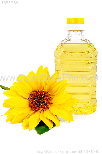 Image of Vegetable oil with a flower sunflower